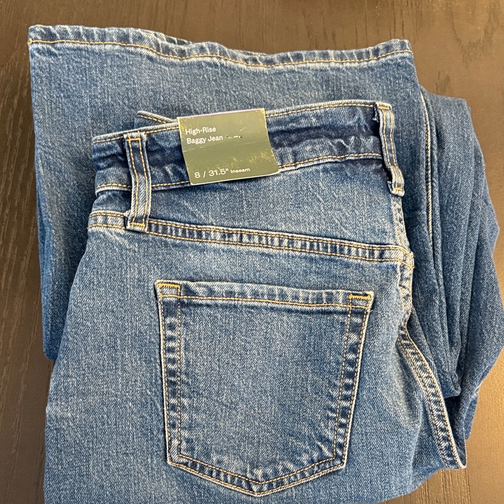 High-Rise Wild Fable women’s Trendy Blue Jeans, wide leg, new with tags, Sz 8